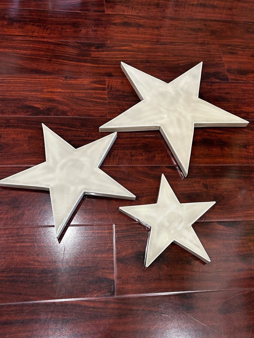 Pottery Barn set of 3 Metal stars